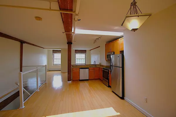 Lowell, MA 01852,240 Jackson St #623