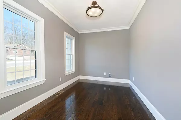 Uxbridge, MA 01569,26 Bayliss Way