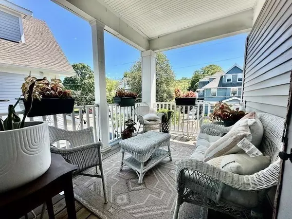 305 Cabot St. #4, Newton, MA 02460