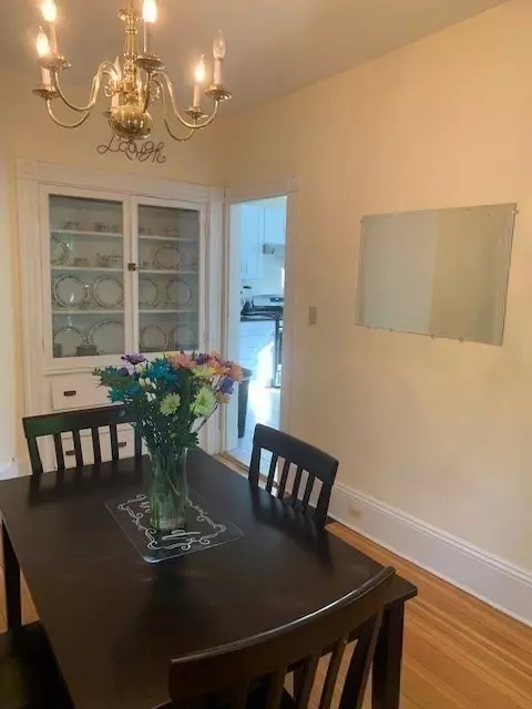 Newton, MA 02459,121 Cypress #1