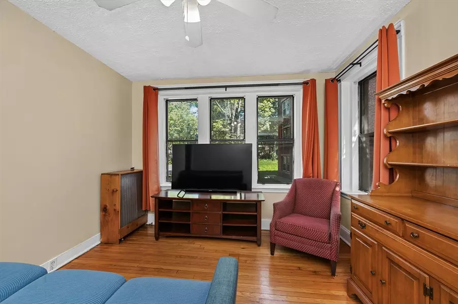 7 Lothian Rd #3, Boston, MA 02135