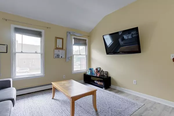 Gardner, MA 01440,35 Cedar St #4
