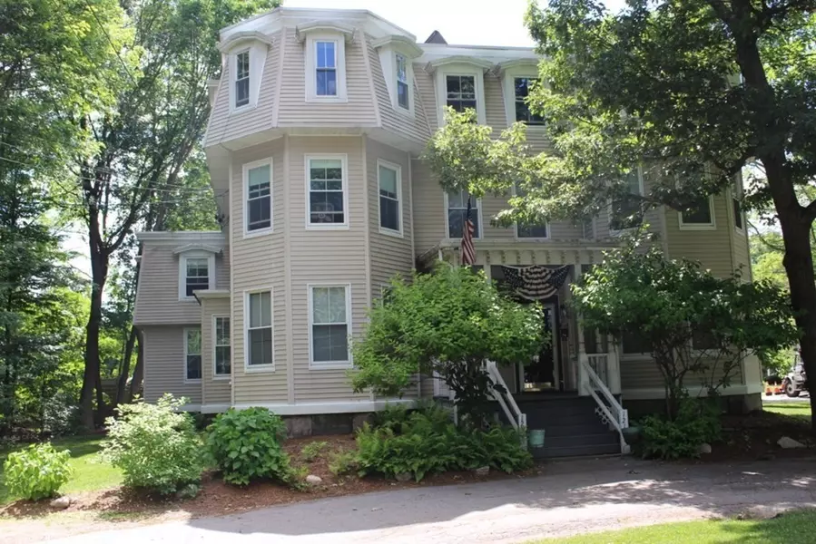 125 Winter St #4, Framingham, MA 01702