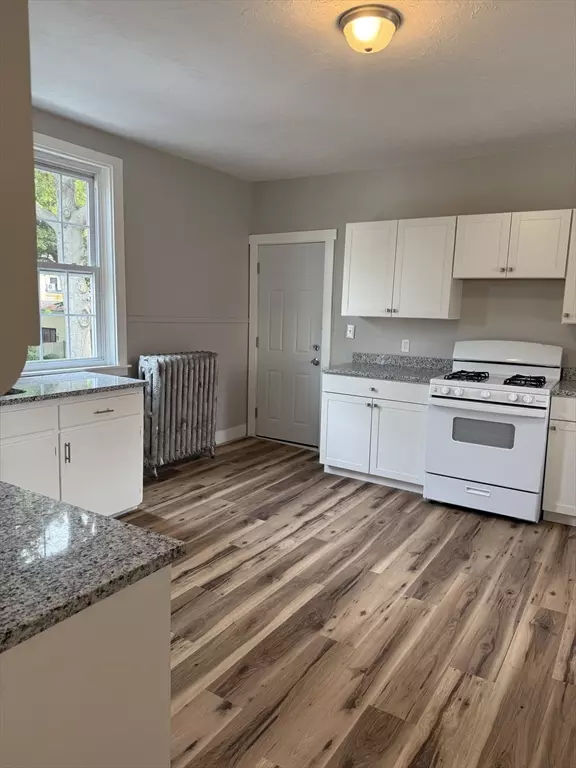 Fairhaven, MA 02719,55 Main St #2