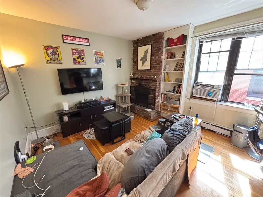 Boston, MA 02114,286 Cambridge St. #8