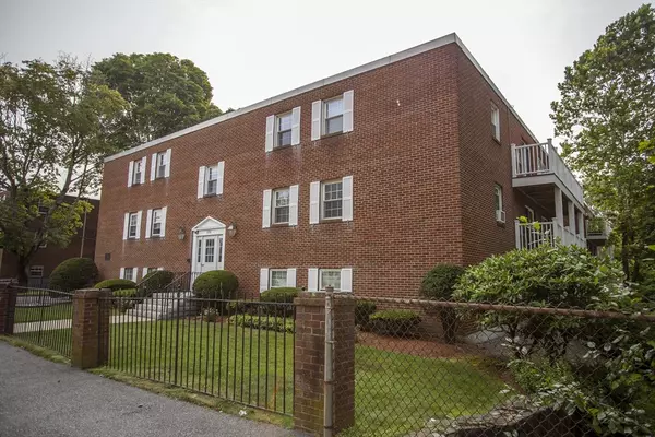 276 Albion Street #1, Wakefield, MA 01880