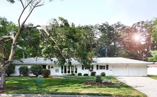 49 Barry Rd, Worcester, MA 01609