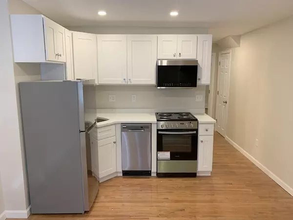 Boston, MA 02114,52 Irving St #B
