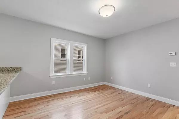 Worcester, MA 01604,92 Hamilton St #3