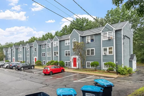 Dracut, MA 01826,35 School Street #4