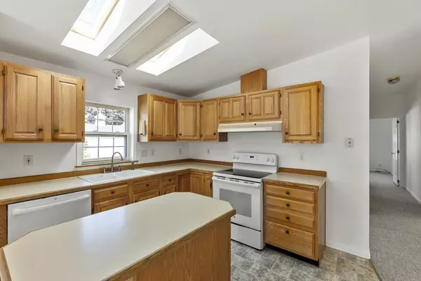 Carver, MA 02330,40 Jill Marie Drive