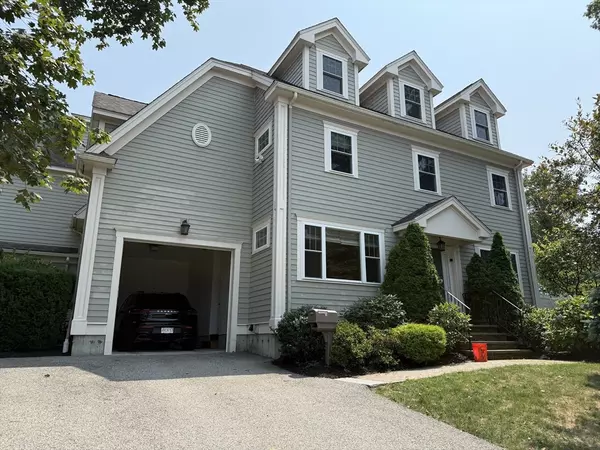 8 Kenneth #8, Newton, MA 02461