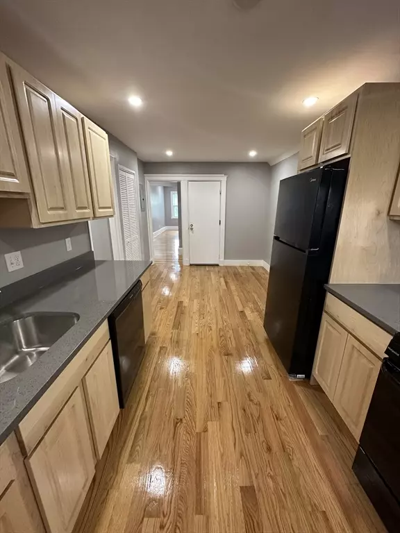 Boston, MA 02121,90 Elm Hill Avenue #3