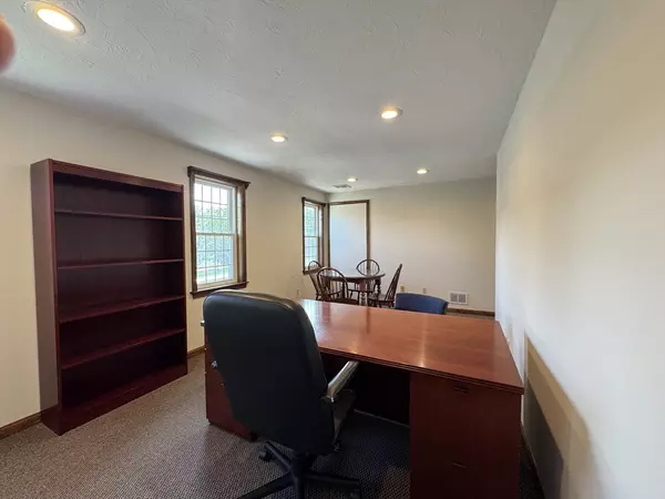 Walpole, MA 02081,246 Main St #5