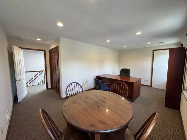 Walpole, MA 02081,246 Main St #5