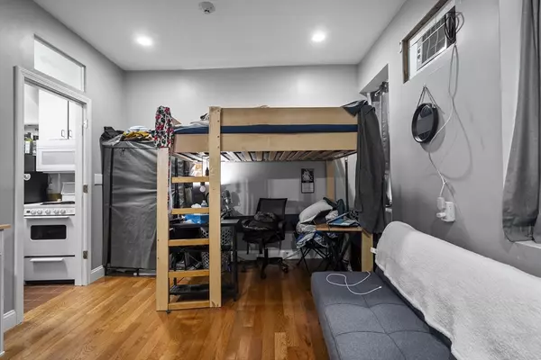 103 W 4th #1, Boston, MA 02127