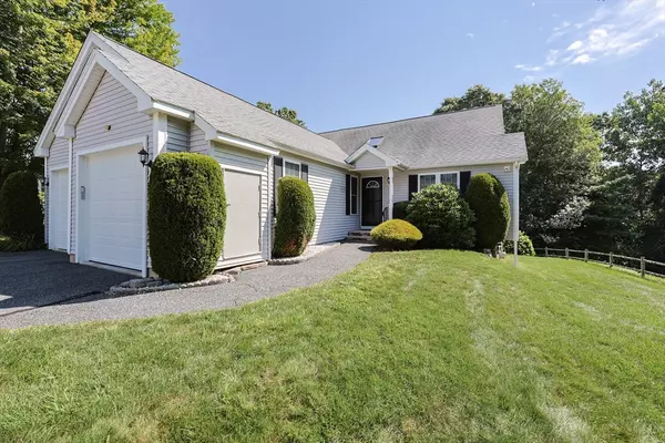 18 Carriage Path #18, Uxbridge, MA 01569