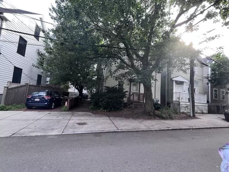 16 Lopez St #1, Cambridge, MA 02139