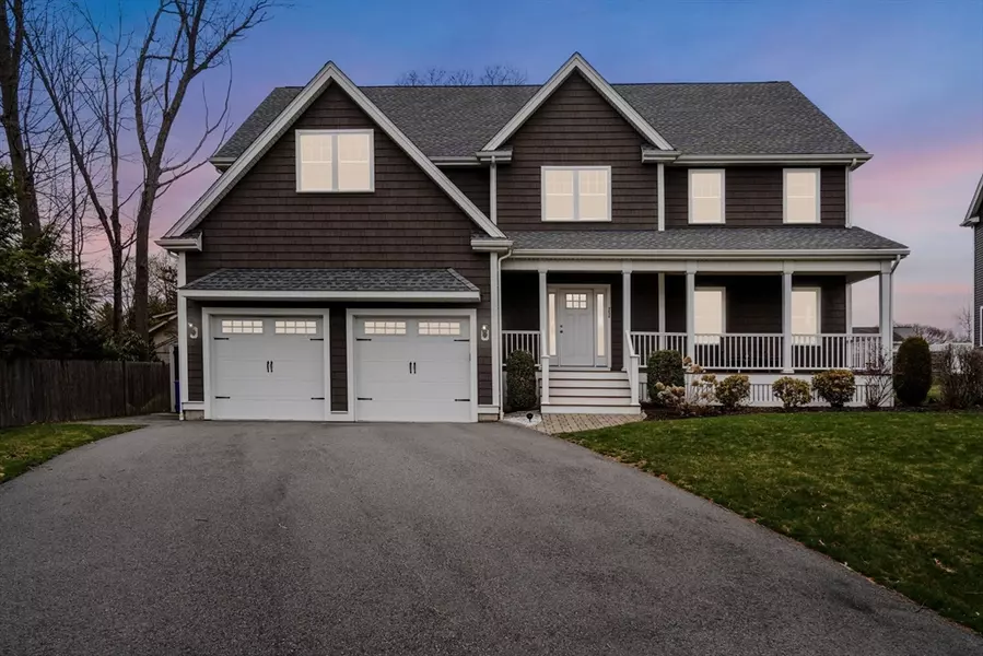 11 Coventry Ln., Stoneham, MA 02180