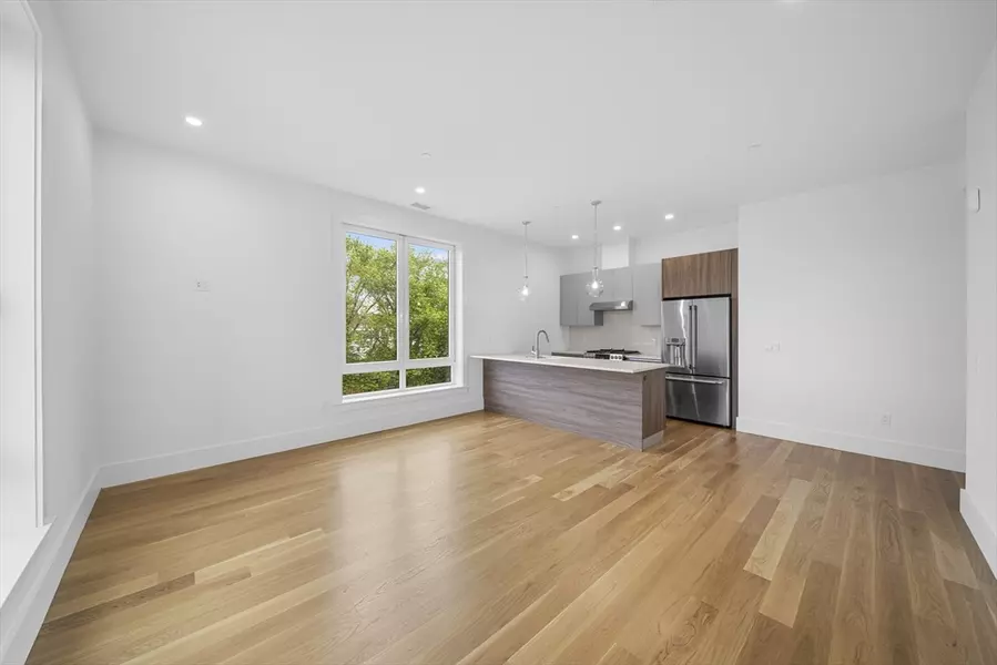 218-220 Old Colony Avenue #507, Boston, MA 02127
