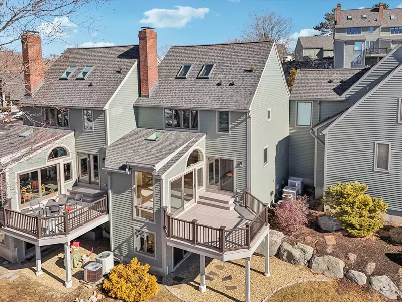 10 Old Nugent #10, Gloucester, MA 01930