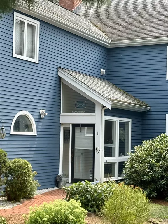 Amesbury, MA 01913,525 Main #1