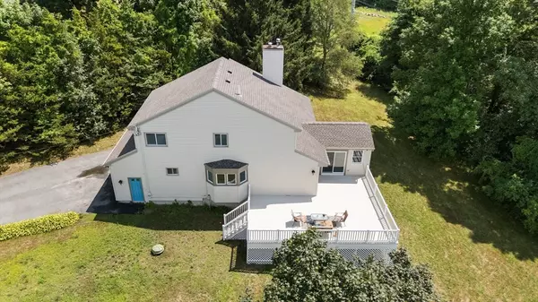 Tewksbury, MA 01876,8 Farmall Way