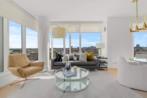 Boston, MA 02118,380 Harrison Avenue #1008