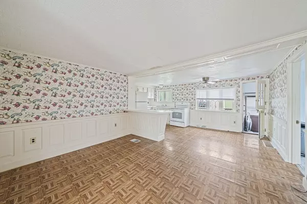 Marshfield, MA 02050,298 Plymouth Ave