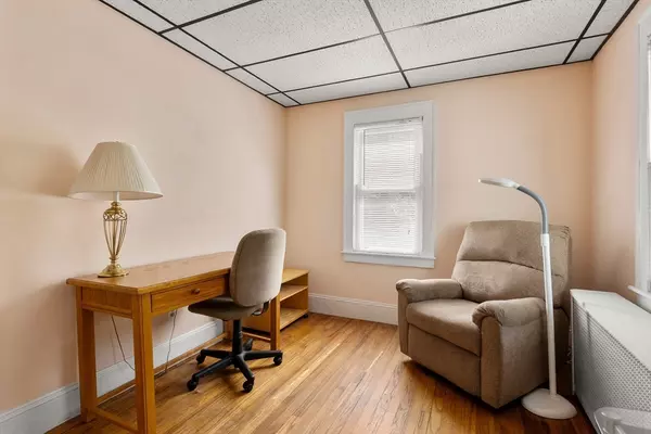 Springfield, MA 01108,95 Tiffany St.