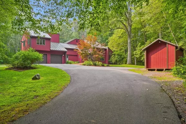 146 Spofford Rd, Boxford, MA 01921