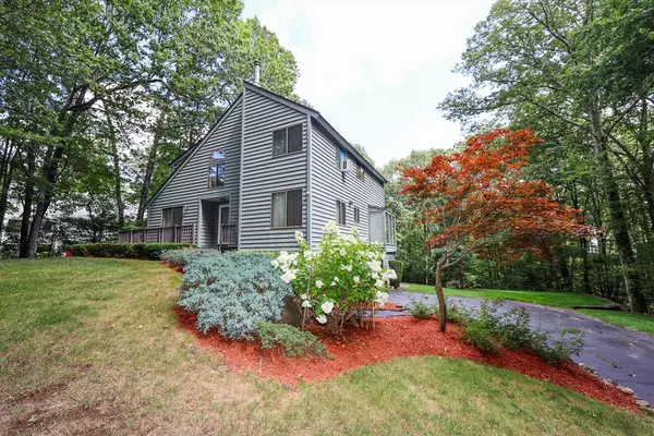 Derry, NH 03038,7 Hunter Dr
