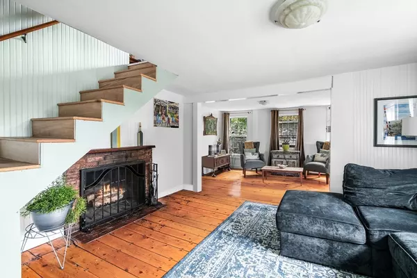 Marblehead, MA 01945,1 Elm Street