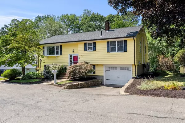 31 Barcelona Avenue, Salem, MA 01970