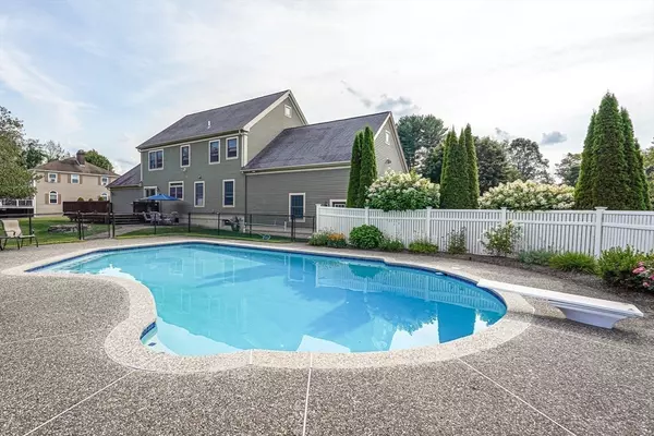 Millbury, MA 01527,318 W Main St
