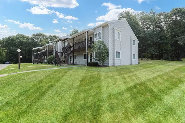 Raynham, MA 02767,706 Park Place #706
