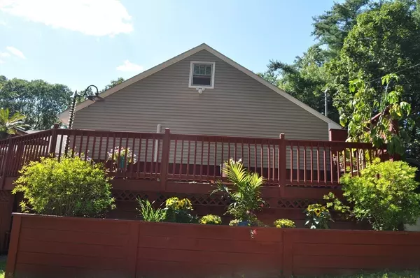 Oxford, MA 01537,25 Maple Ave