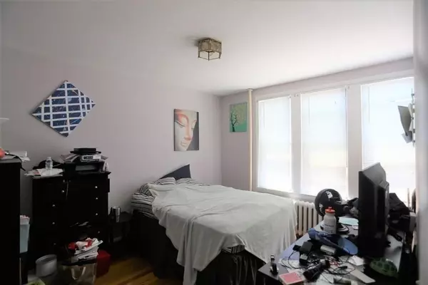 Boston, MA 02135,4 Commonwealth Ct #14