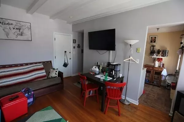 Boston, MA 02135,4 Commonwealth Ct #14