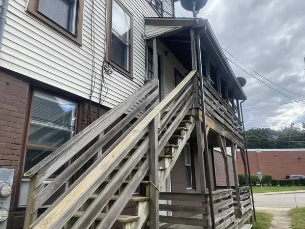 Franklin, MA 02038,155 East Central St #F