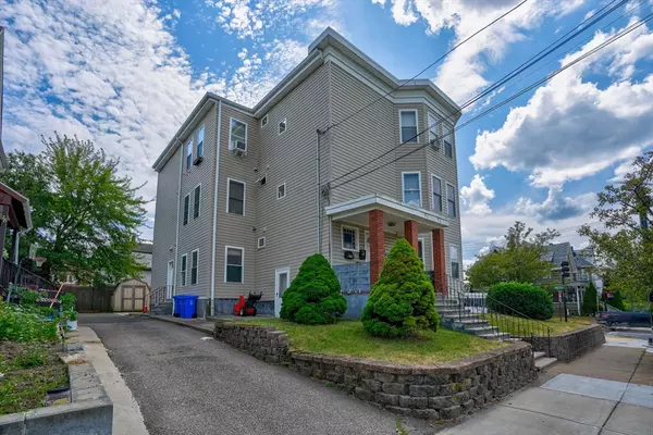 Malden, MA 02148,82 Medford St #2
