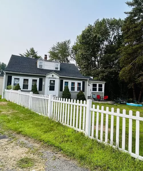 733 Pleasant St #2, Leicester, MA 01542