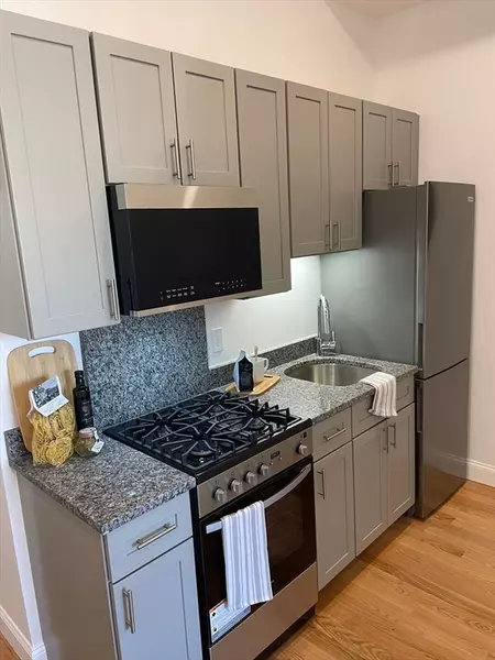 52 Washington St #302, Chelsea, MA 02150