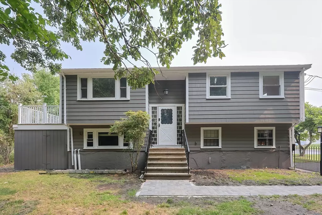 Dedham, MA 02026,15 Ohio Street