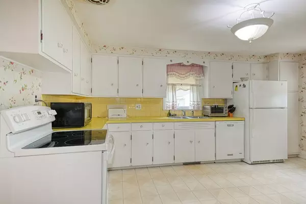 Marlborough, MA 01752,206 Millham St