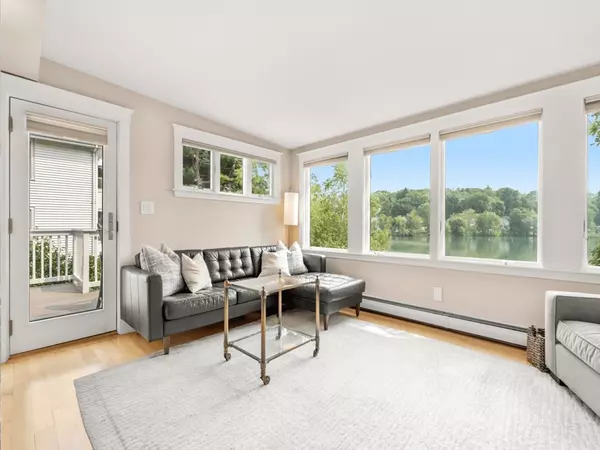 Boston, MA 02135,68 Kenrick St #68