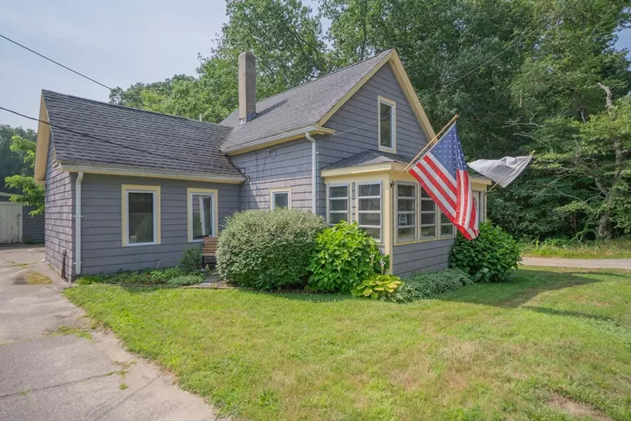 20 Fearing Hill Road, Wareham, MA 02571