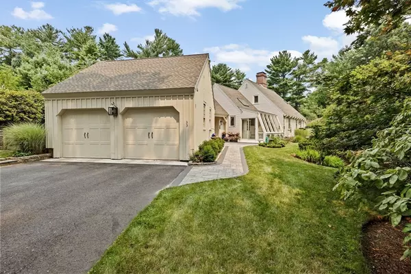 Duxbury, MA 02332,33 Herring Weir Rd
