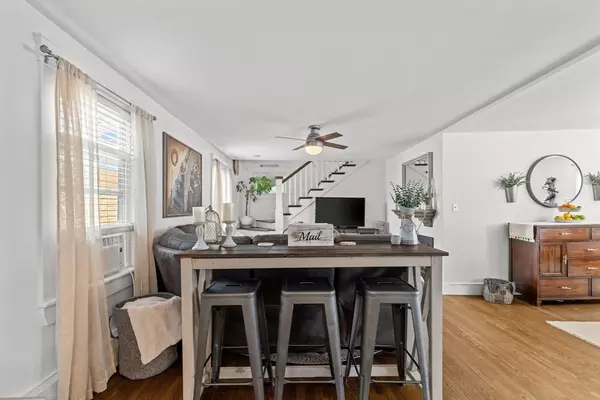 Swampscott, MA 01907,523 Humphrey St