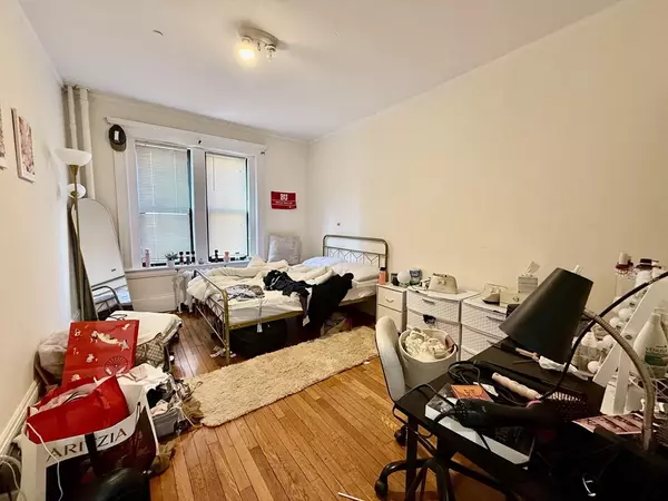 Boston, MA 02215,452 Park Dr #2